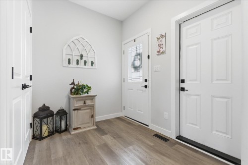 75 Meadowpark Gate, Spruce Grove, AB - Indoor Photo Showing Other Room