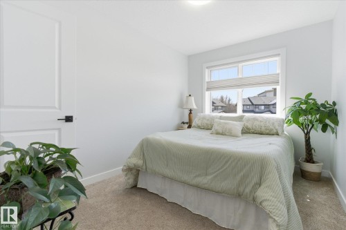 75 Meadowpark Gate, Spruce Grove, AB - Indoor Photo Showing Bedroom