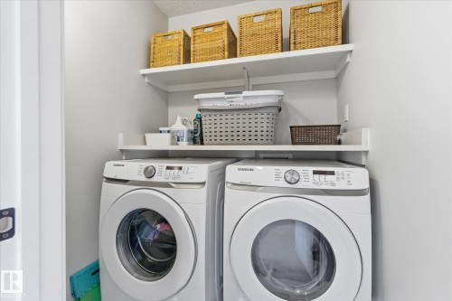 75 Meadowpark Gate, Spruce Grove, AB - Indoor Photo Showing Laundry Room