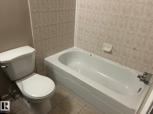 4 10164 150 Street, Edmonton, AB - Indoor Photo Showing Bathroom