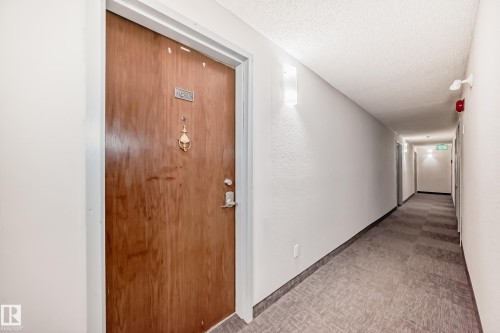 G3 10138 116 Street, Edmonton, AB - Indoor Photo Showing Other Room