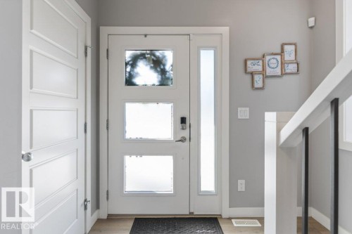 20008 18 Avenue, Edmonton, AB - Indoor Photo Showing Other Room