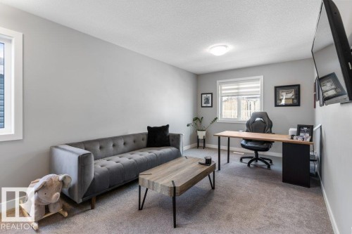 20008 18 Avenue, Edmonton, AB - Indoor