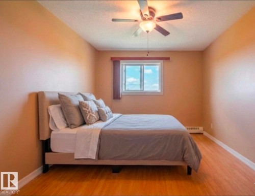 407 18012 95 Avenue, Edmonton, AB - Indoor Photo Showing Bedroom