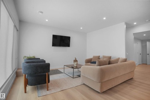 3319 Chickadee Drive, Edmonton, AB - Indoor