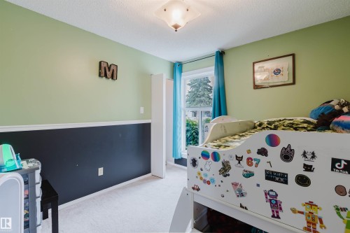 15017 26 Street, Edmonton, AB - Indoor Photo Showing Bedroom