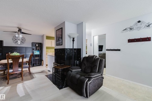 15017 26 Street, Edmonton, AB - Indoor