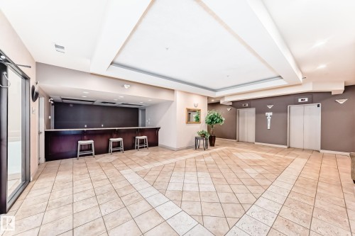 601 9919 105 Street, Edmonton, AB - Indoor Photo Showing Other Room