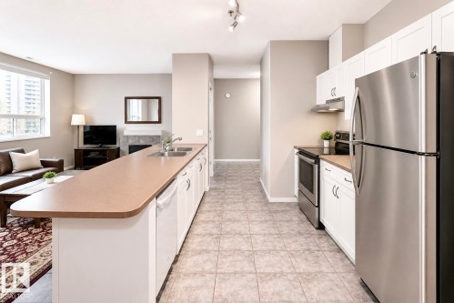 601 9919 105 Street, Edmonton, AB - Indoor Photo Showing Bathroom