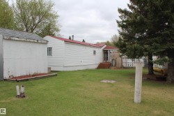 1118 Lakevista Drive Sherwood Park, AB T8H 1J6