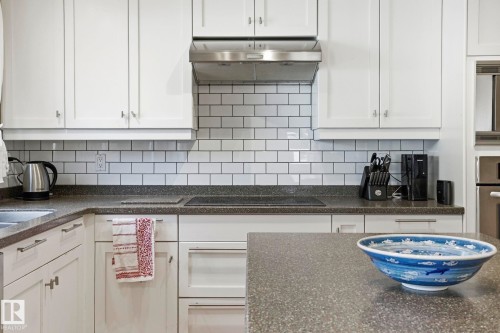 210 Porter Avenue, Millet, AB - Indoor Photo Showing Kitchen