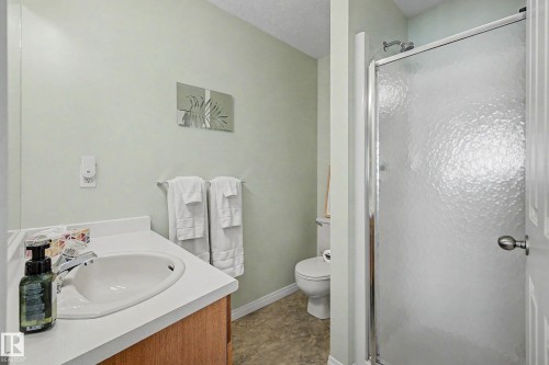 24 Elbow Drive, Devon, AB - Indoor Photo Showing Bathroom