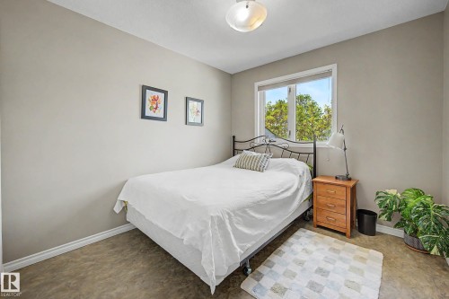 24 Elbow Drive, Devon, AB - Indoor Photo Showing Bedroom