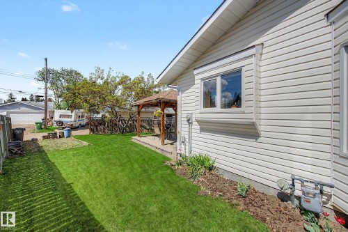 24 Elbow Drive, Devon, AB - Outdoor
