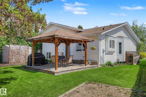 24 Elbow Drive, Devon, AB - Outdoor