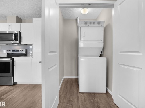 210 394 Windermere Road, Edmonton, AB - Indoor Photo Showing Laundry Room