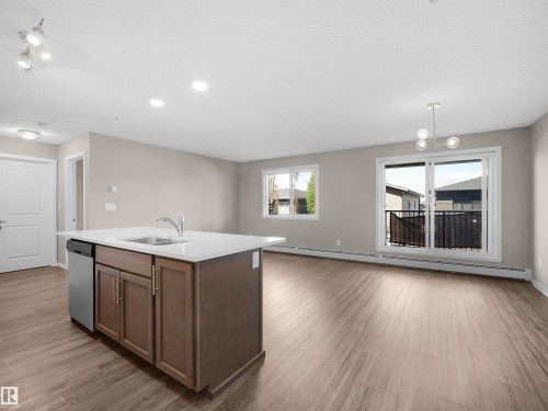 210 394 Windermere Road, Edmonton, AB - Indoor Photo Showing Kitchen