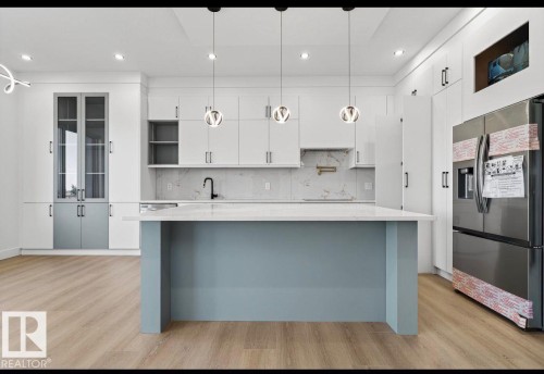 18723 131 St, Edmonton, AB - Indoor Photo Showing Kitchen With Upgraded Kitchen