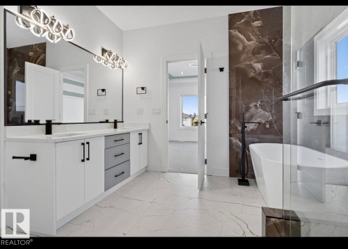 18723 131 St, Edmonton, AB - Indoor Photo Showing Bathroom
