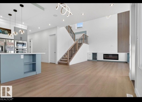 18723 131 St, Edmonton, AB - Indoor Photo Showing Kitchen With Upgraded Kitchen