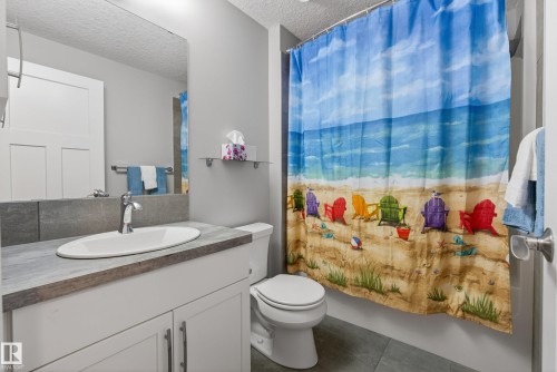 8416 23 Avenue, Edmonton, AB - Indoor Photo Showing Bathroom