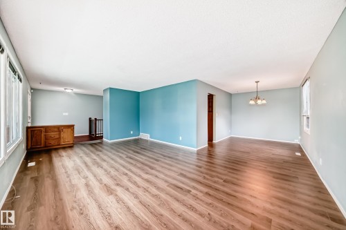 31 Afton Crescent, St. Albert, AB - Indoor Photo Showing Other Room