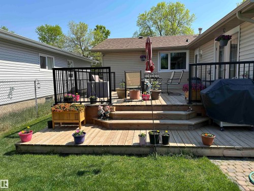 31 Afton Crescent, St. Albert, AB - Outdoor With Deck Patio Veranda With Exterior