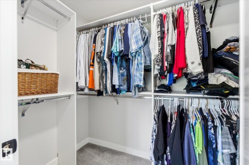 18 Grayson Green, Stony Plain, AB - Indoor With Storage