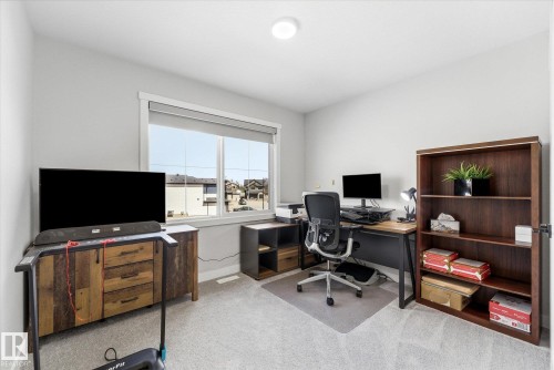 18 Grayson Green, Stony Plain, AB - Indoor Photo Showing Office