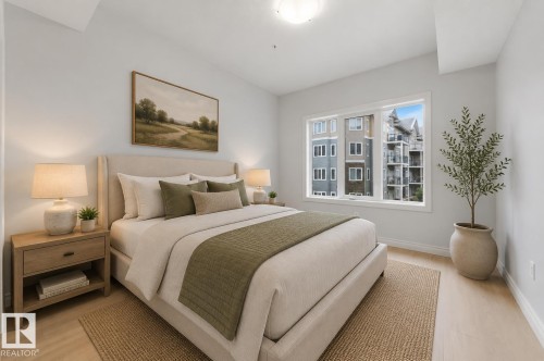 235 10121 80 Avenue, Edmonton, AB - Indoor Photo Showing Bedroom