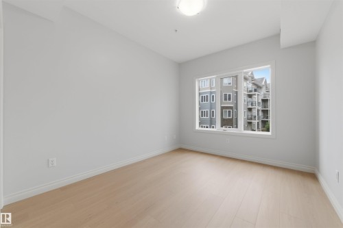 235 10121 80 Avenue, Edmonton, AB - Indoor Photo Showing Other Room