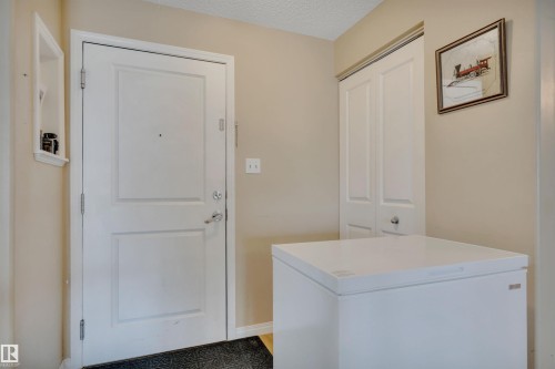326 11325 83 Street, Edmonton, AB - Indoor