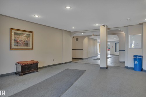 326 11325 83 Street, Edmonton, AB - Indoor