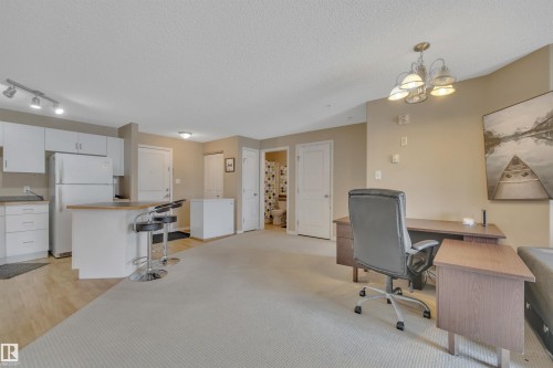 326 11325 83 Street, Edmonton, AB - Indoor Photo Showing Kitchen