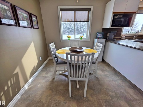 58310 Range Road 101, Rural St. Paul County, AB - Indoor Photo Showing Dining Room