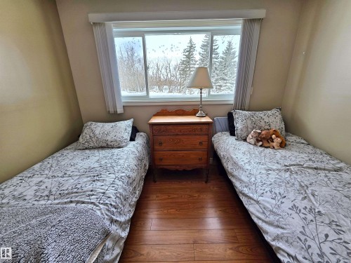 58310 Range Road 101, Rural St. Paul County, AB - Indoor Photo Showing Bedroom