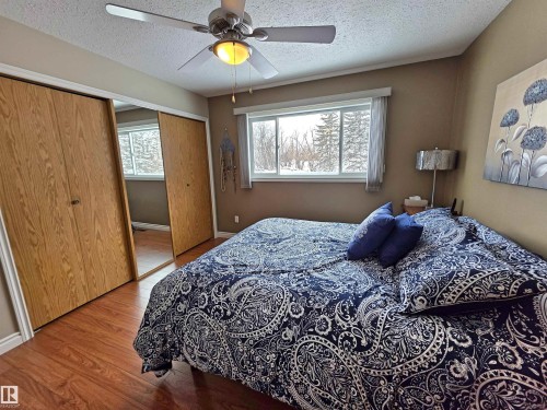 58310 Range Road 101, Rural St. Paul County, AB - Indoor Photo Showing Bedroom