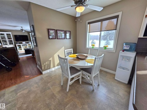 58310 Range Road 101, Rural St. Paul County, AB - Indoor Photo Showing Dining Room