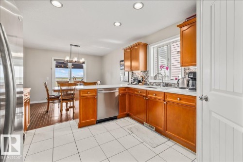 76 Napoleon Crescent, St. Albert, AB - Indoor Photo Showing Kitchen
