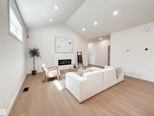12342 131 Street, Edmonton, AB 