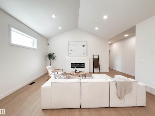 12342 131 Street, Edmonton, AB 