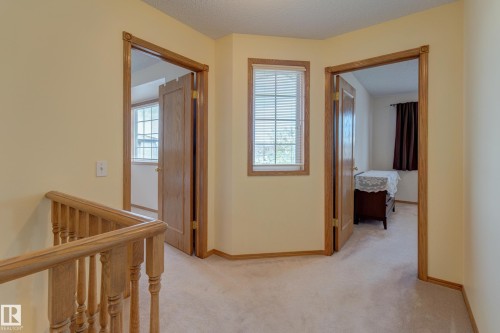 1003 Blackburn Close, Edmonton, AB - Indoor Photo Showing Other Room