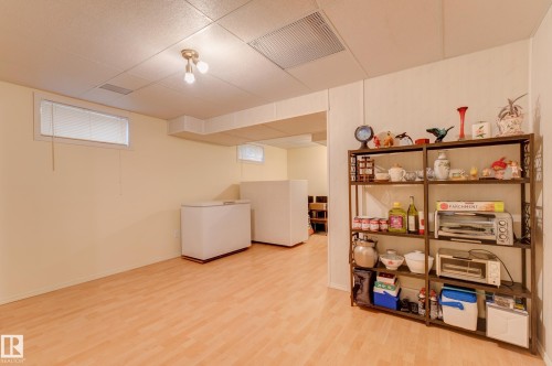 1003 Blackburn Close, Edmonton, AB - Indoor