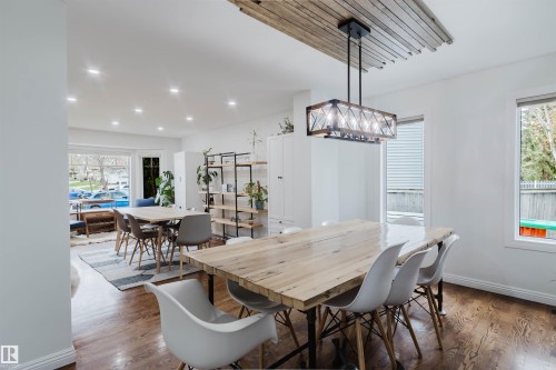 18 Hunter Crest, Sherwood Park, AB - Indoor Photo Showing Dining Room