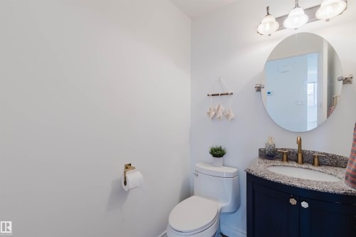 18 Hunter Crest, Sherwood Park, AB - Indoor Photo Showing Bathroom