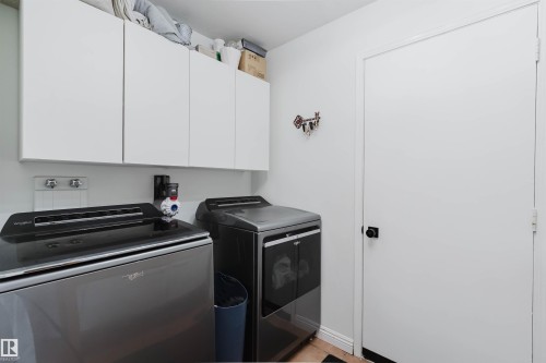 18 Hunter Crest, Sherwood Park, AB - Indoor Photo Showing Laundry Room