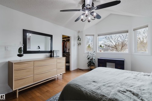 18 Hunter Crest, Sherwood Park, AB - Indoor Photo Showing Bedroom