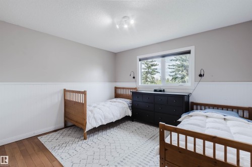 18 Hunter Crest, Sherwood Park, AB - Indoor Photo Showing Bedroom