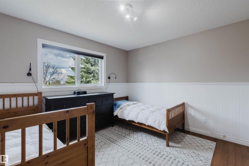 18 Hunter Crest, Sherwood Park, AB - Indoor Photo Showing Bedroom
