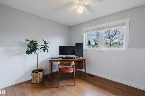 18 Hunter Crest, Sherwood Park, AB - Indoor Photo Showing Office